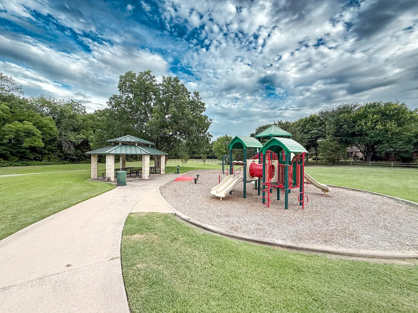 Explore Parkside Trail Park in Fairview Texas for Outdoor Fun and Community Vibes