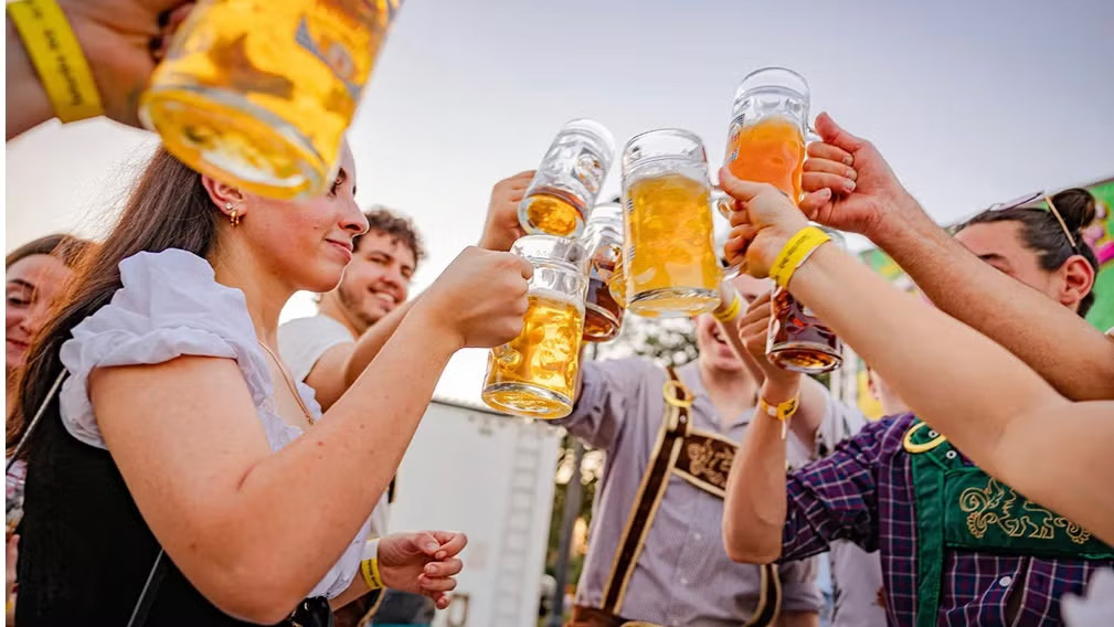Discover the Evolution & Tips for a Memorable Oktoberfest